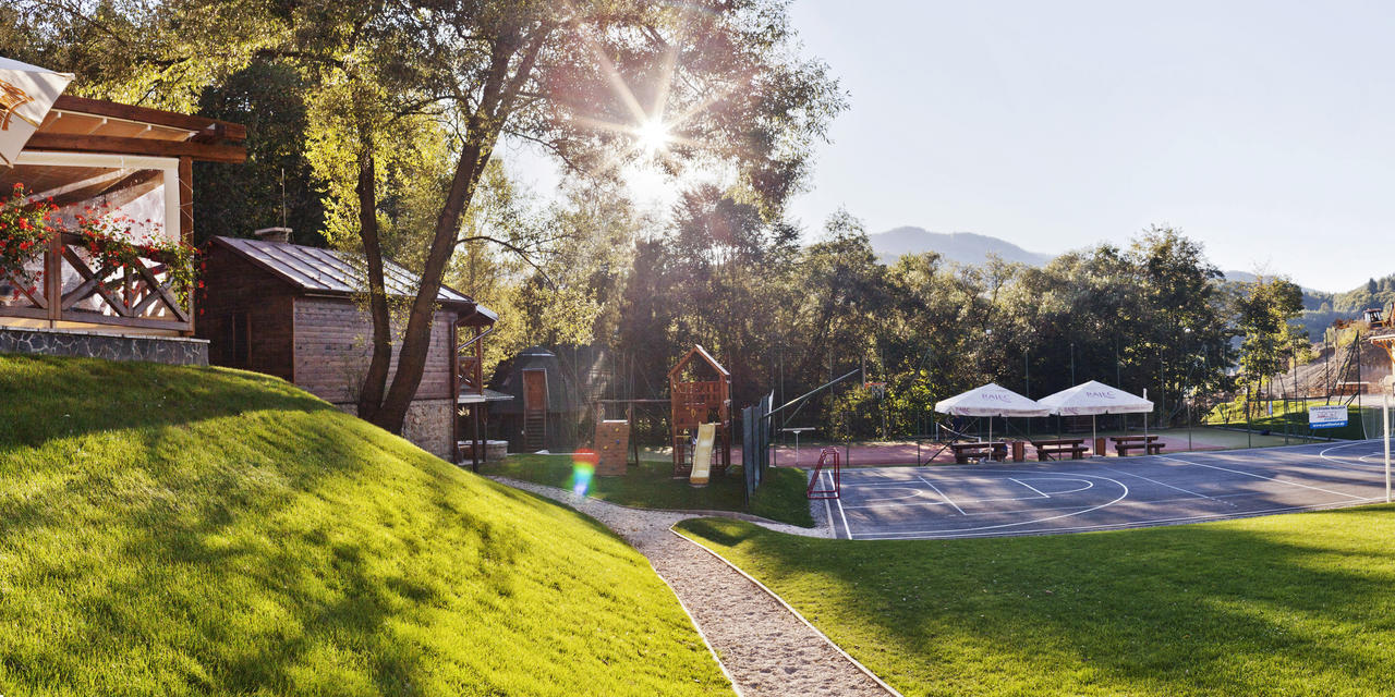 Hotel & Wellness Lesanka Košická Belá 外观 照片